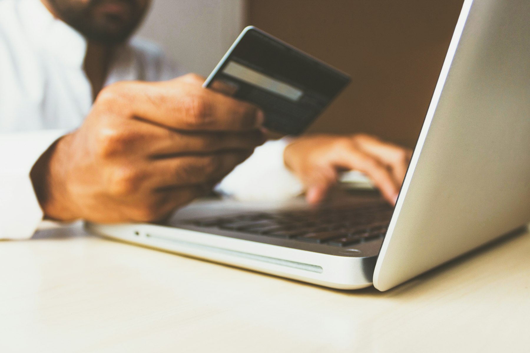 Online commerce operation